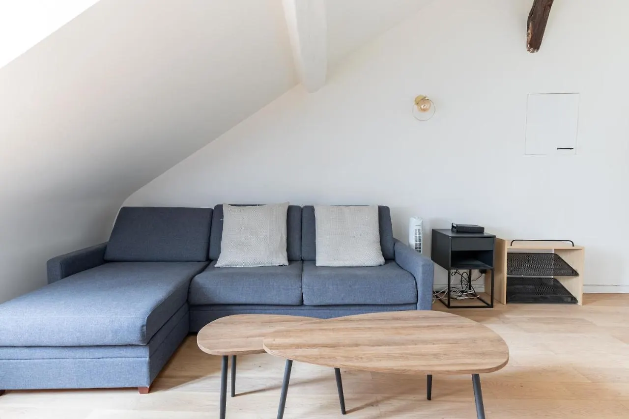 Home Suite Home Grands Boulevard 52 Paris